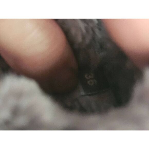 Skims Furry slide slippers Nwot - Picture 5 of 7